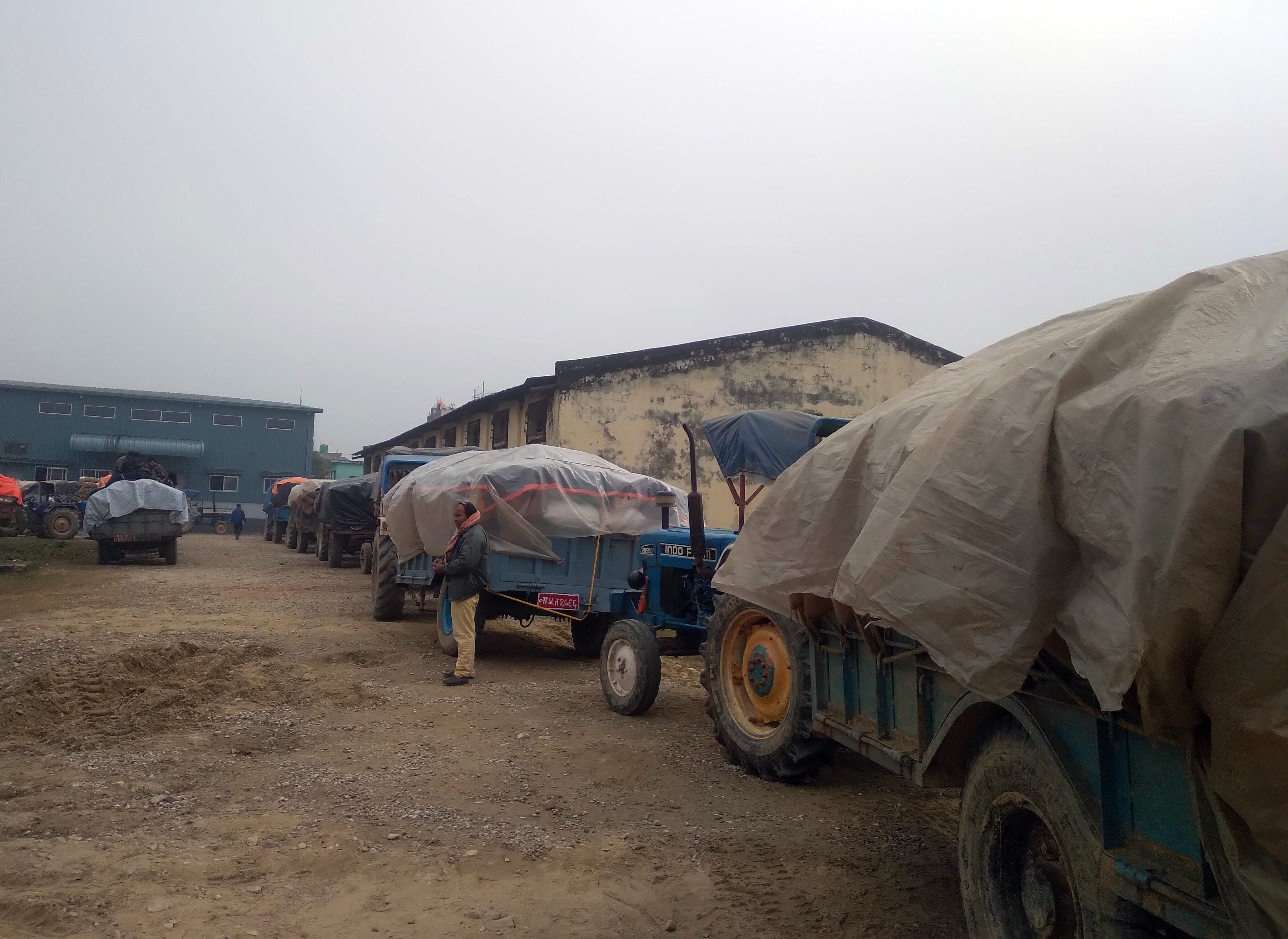 एक करोड ६३ लाखको सामान नियन्त्रणमा