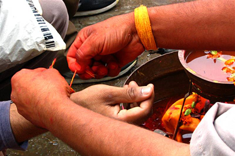 ९ बर्ष पछि जनैपुर्णिमा र गाईजात्रा एकै दिन