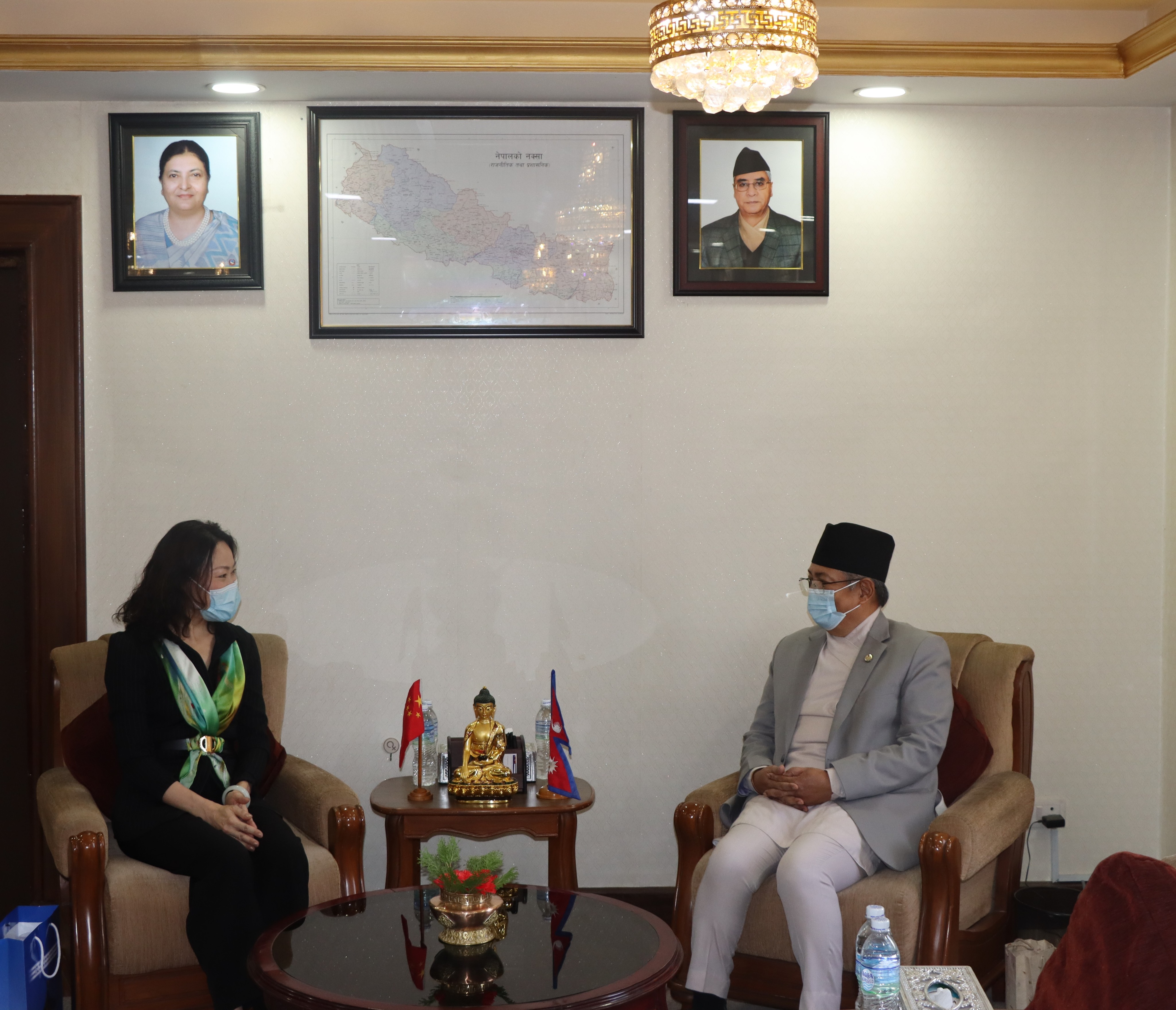 गृहमन्त्रीसँग चिनिया राजदुतको भेट किन ?