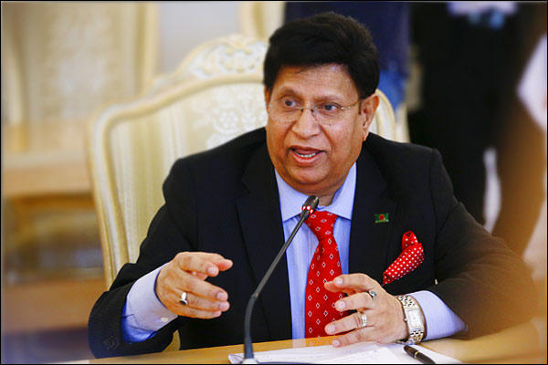 बङ्गलादेश चीनको ऋणको जालमा परेको छैन: विदेशमन्त्री