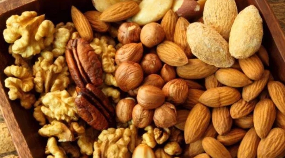 काजुदेखि कटुससम्म किनेर खान्छन् नेपाली, ६९ करोड ६० लाखको ओखर आयात