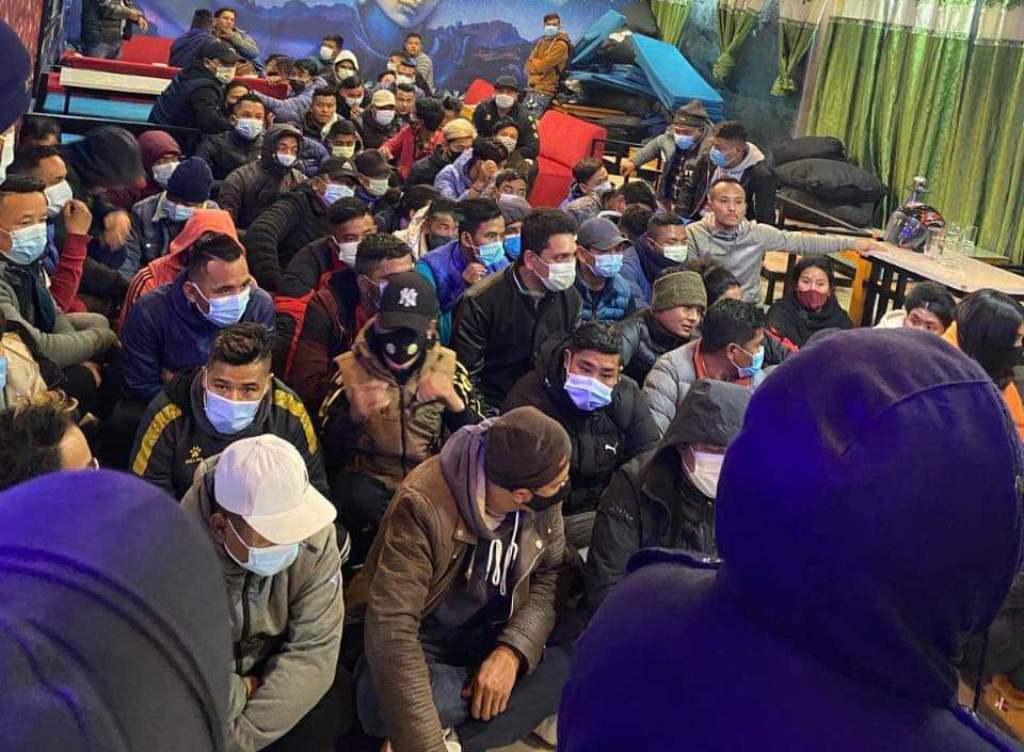 जहाँ भेटिए एक हुल जुवाडे... व्यवस्थापन गर्नै मुस्किल