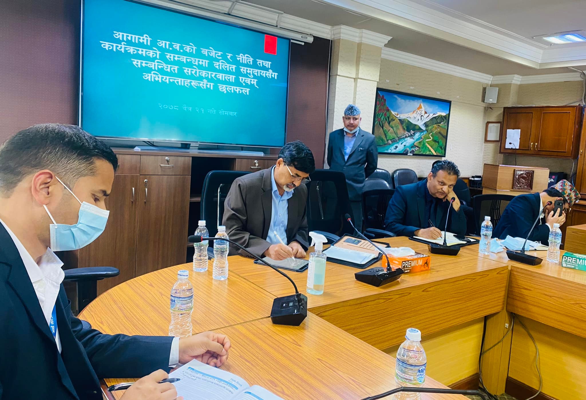 शिक्षामा बजेट बढाइदिन अर्थमन्त्रालयलाई शिक्षामन्त्रीको आग्रह