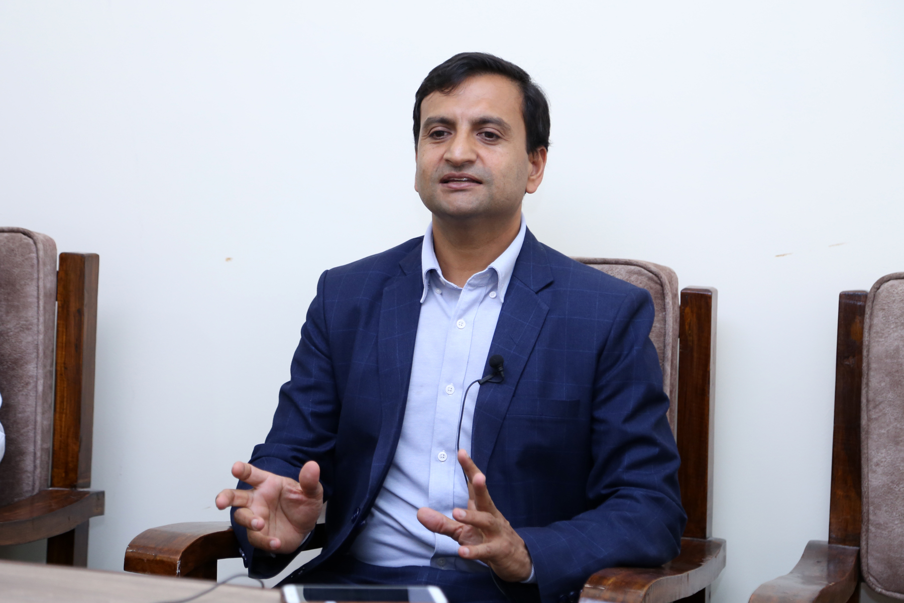 अन्तर्वार्ता- राज्यले लगानी नगर्दासम्म सार्वजनिक यातायातमा परिवर्तन हुँदैन :  कार्यकारी निर्देशक गजुरेल