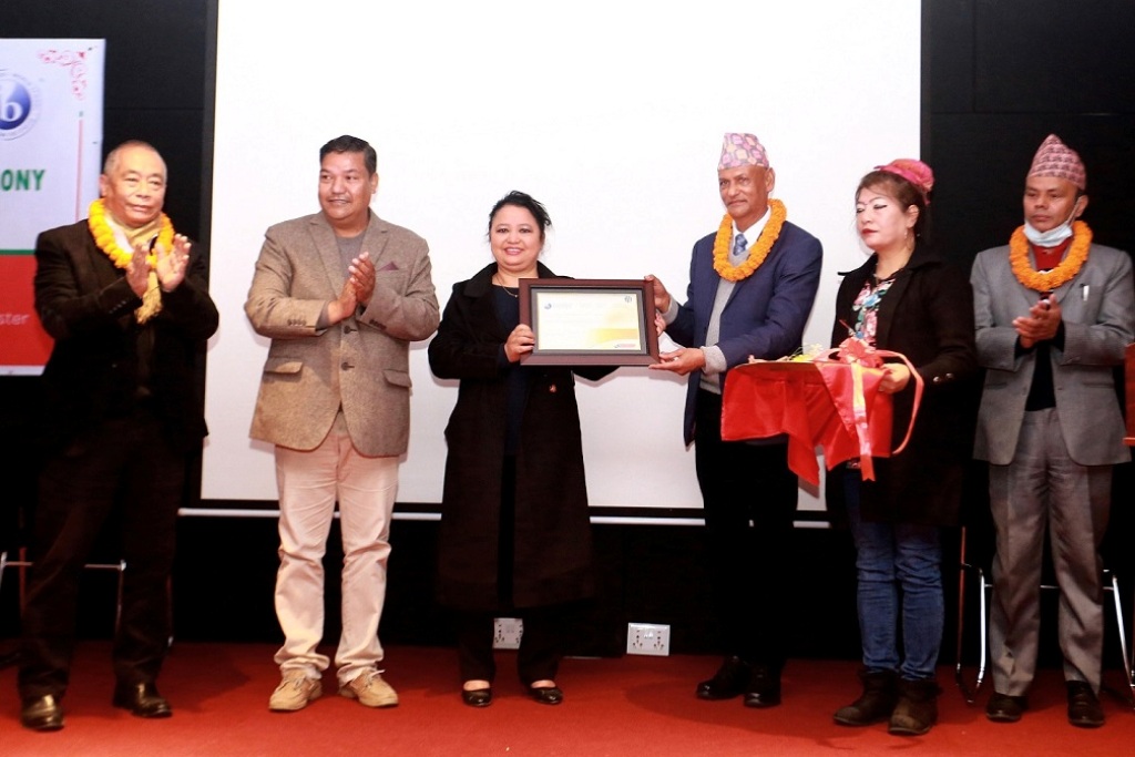 स्वस्तिश्री गुरुकुललाई ‘आइबी वल्र्ड स्कुल’को मान्यता