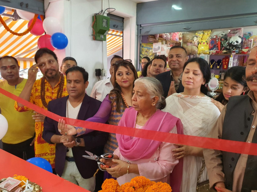 सीताराम गोकुल मिल्क्सको नयाँ  बिक्रि केन्द्र कीर्तिपुरको नयाँ बजारमा