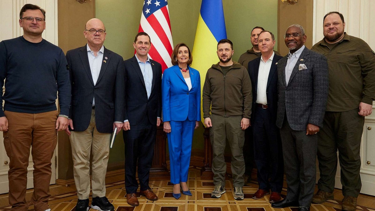 अमेरिकी सभामुख पेलोसी युक्रेन भ्रमणमा