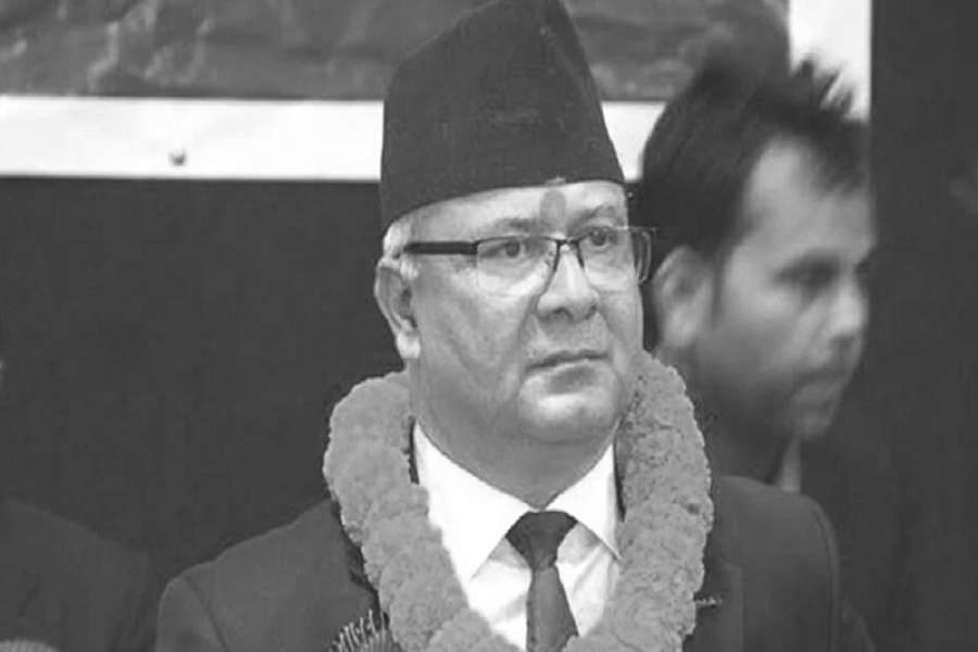 ६ तला माथिबाट खसेर माधव नेपालका भाई सरोजको निधन