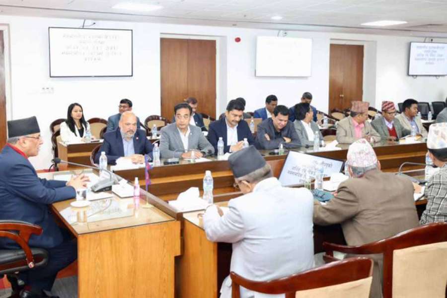 सरकारसँग निजी क्षेत्रले वित्तीय समस्याबारे गुनासोको पोका खोले , सरकारद्धारा उच्चस्तरीय आयोग गठन गर्ने आश्वासन