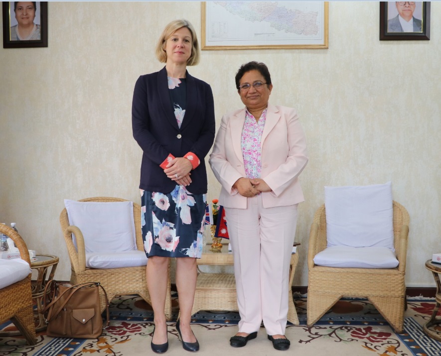 ऊर्जामन्त्री भुसालसँग बेलायतका राजदूतको शिष्टाचार भेट, जलासययुक्त आयोजना निर्माणमा लगानी गर्न बेलायतलाई आग्रह 