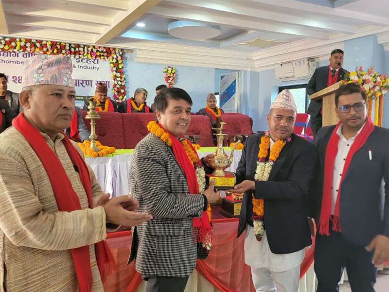 बैंकको ब्याज घट्दा मलाई पनि राहत हुन्छ : चन्द्र ढकाल