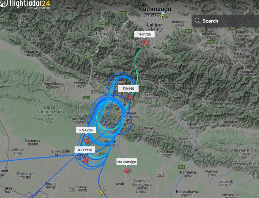 अन्तर्राष्ट्रिय उडानका जहाजहरु होल्डमा, केही क्षणमा एक एक जहाजलाई अवतरण गराइने