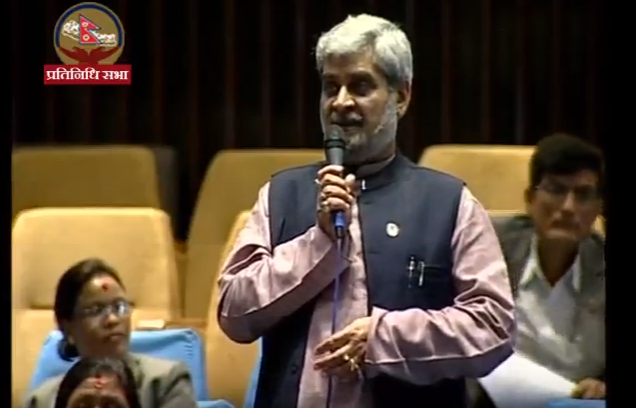 सरकारी कर्मचारीको तलबमा सरकारले बिभेद गर्नु गलतः सांसद त्रिपाठी