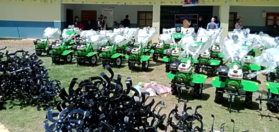 मिनिटेलर, आधुनिक हलो मर्मतमा किसानको आकर्षण 