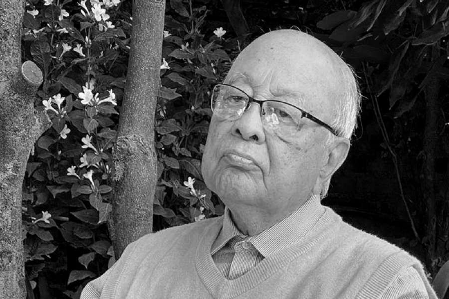 पहिलो गभर्नर हिमालयशमशेर जबराको निधन