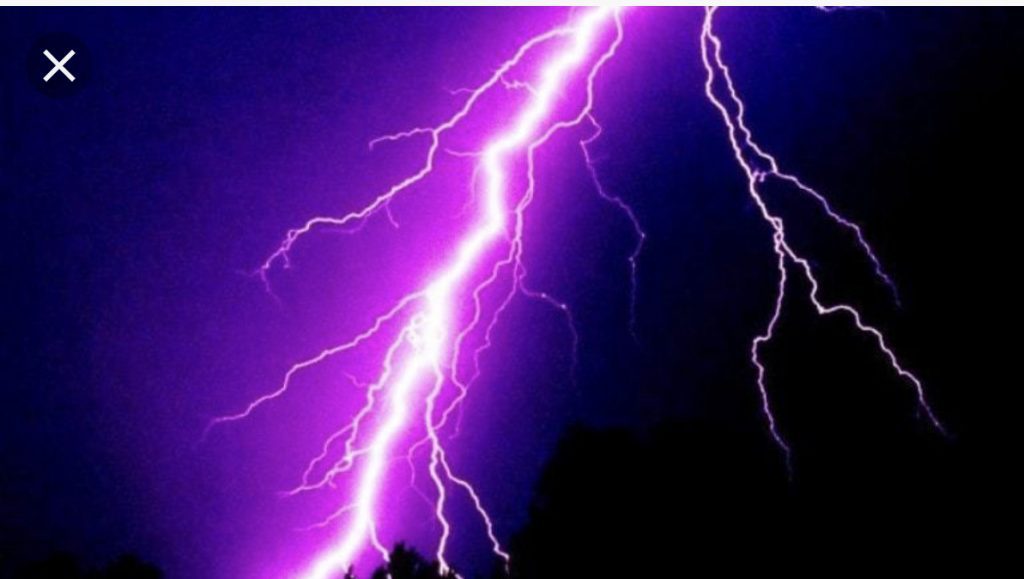 कञ्चनपुरमा चट्याङले दम्पती कै लियो ज्यान 