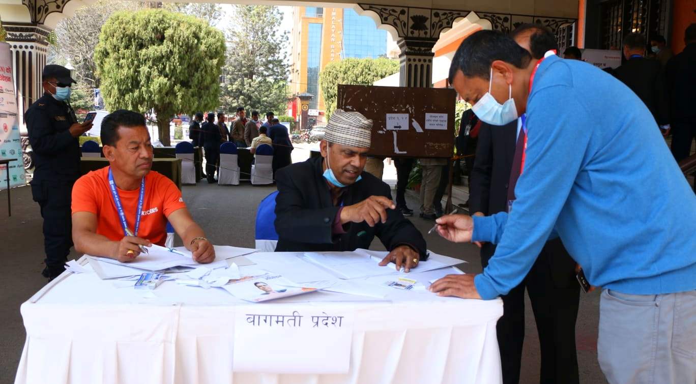 निर्माण व्यवसायी महासंघको नयाँ नेतृत्व चयनका लागि मतदान जारी