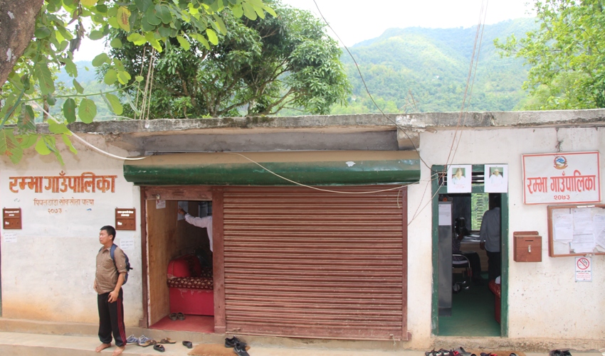 पाल्पाको रम्भामा झडप, प्रहरीद्वारा अश्रुग्यास प्रहार, ६ घाइते