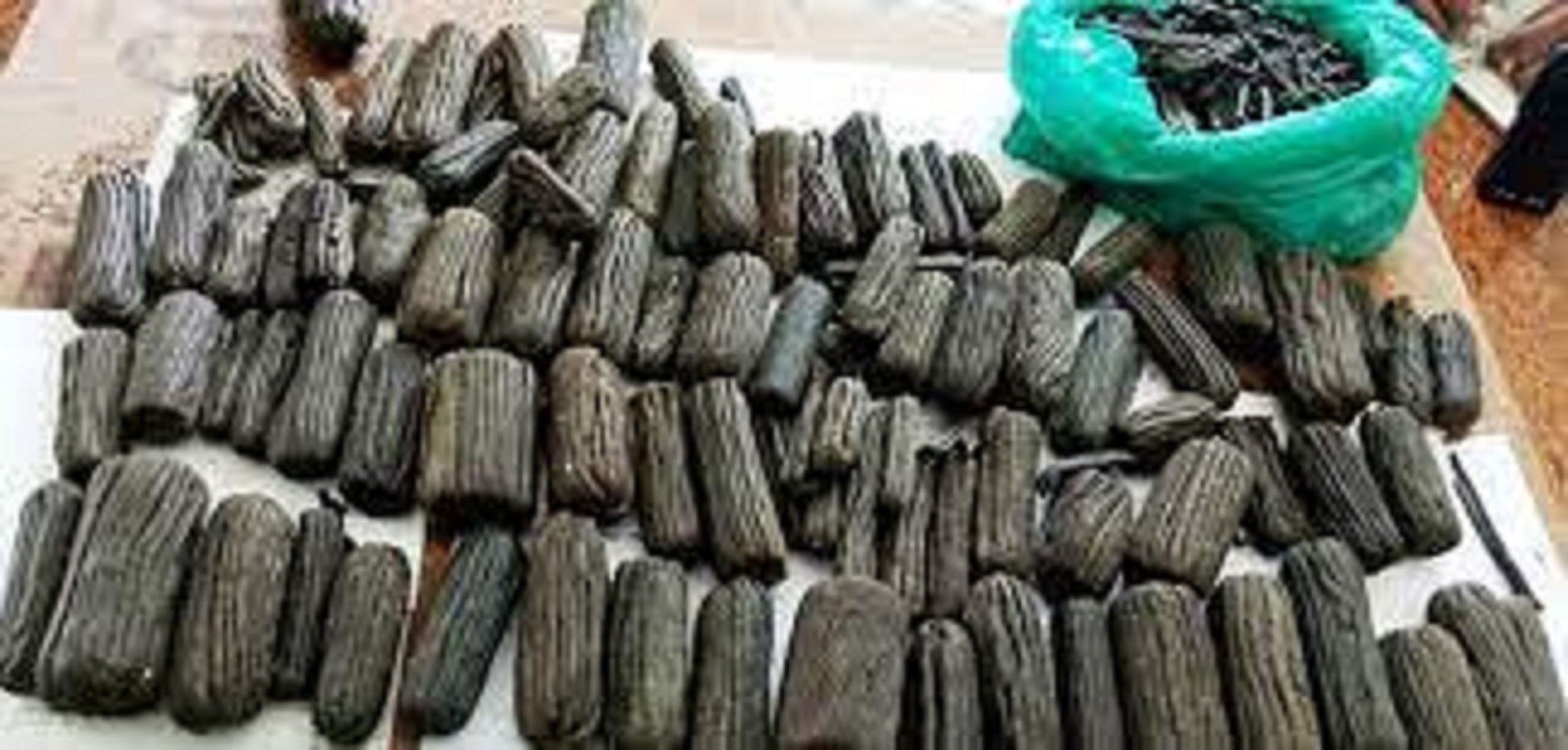  २२ किलोग्राम चरेश बरामद