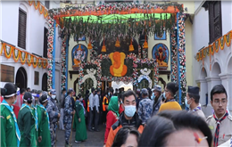 महाशिवरात्रि देशभर मनाइँदै, पशुपति लगायत विभिन्न मन्दिरमा भक्तजनहरुको घुइँचो